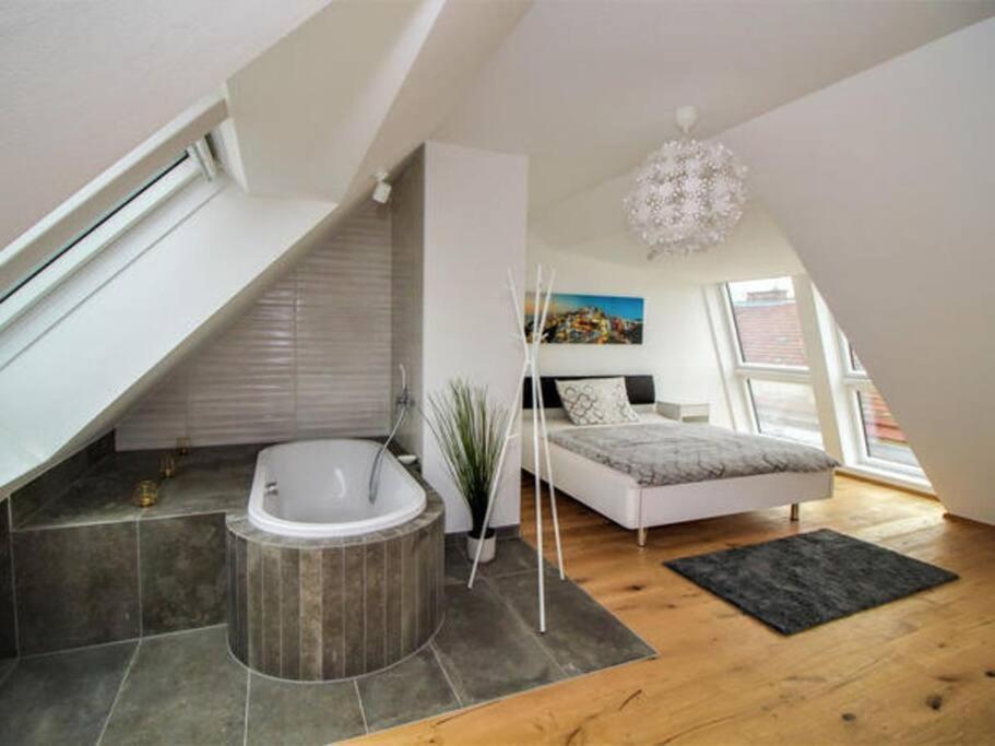 Luxury 2-Floor Rooftop Apartment With Terrace In The City Center Vienna Esterno foto