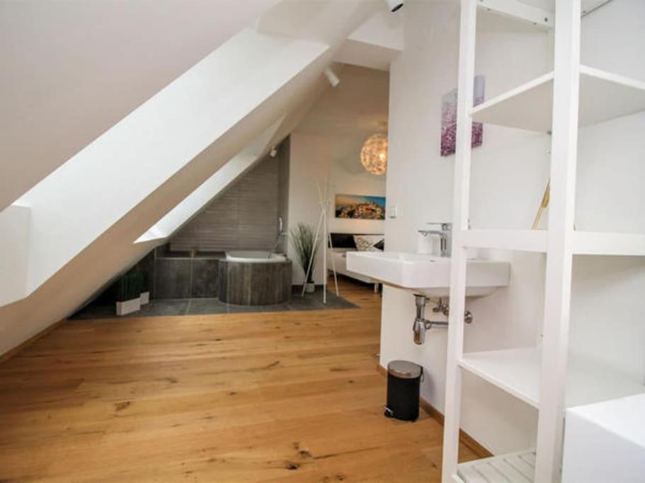 Luxury 2-Floor Rooftop Apartment With Terrace In The City Center Vienna Esterno foto